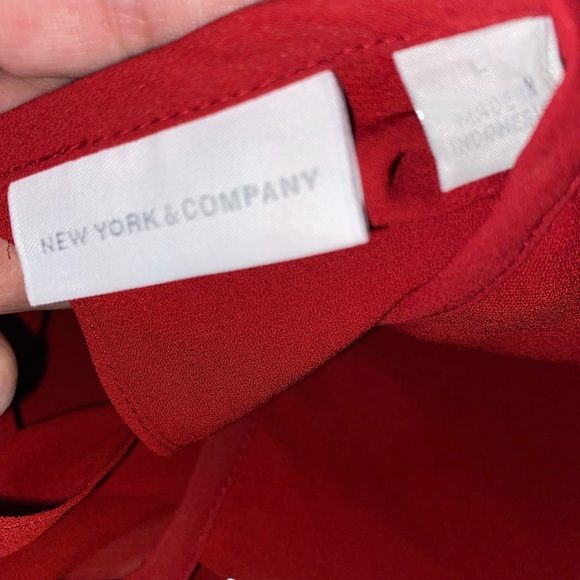 Women’s sz Large red handkerchief hem tank by New York & Co nwt’s - Picture 5 of 8